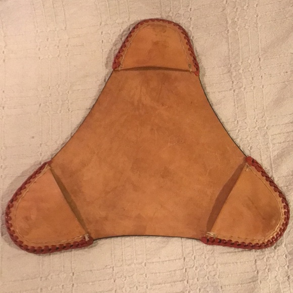 Corona Extra Genuine Embossed Leather Handcrafted in Mexico Tripod Seat NWOT - Picture 2 of 2